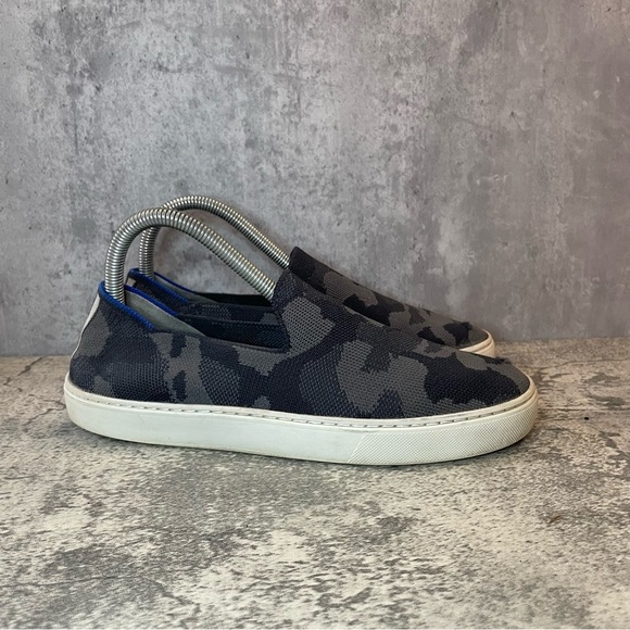 Rothys Slip On Sneakers Womens sz 8 - Picture 1 of 10